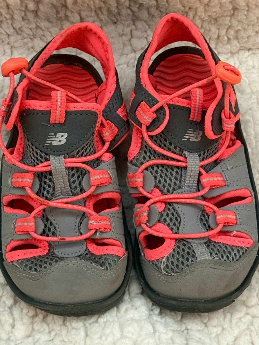 New balance toddler adjustable water shoe size 10